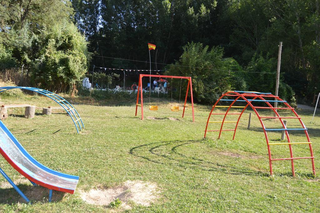 Cabanas Camping Sierra De Penascosa Екстериор снимка