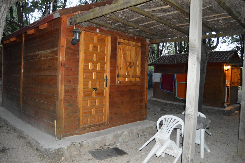 Cabanas Camping Sierra De Penascosa Екстериор снимка